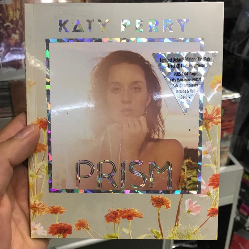 Katy Perry - Prism ZINEPAK Exclusivo Walmart IMPORTADO (LACRADO) (608537563113)