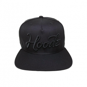 BONE HOODZ - PRETO COM ESCRITA PRETO